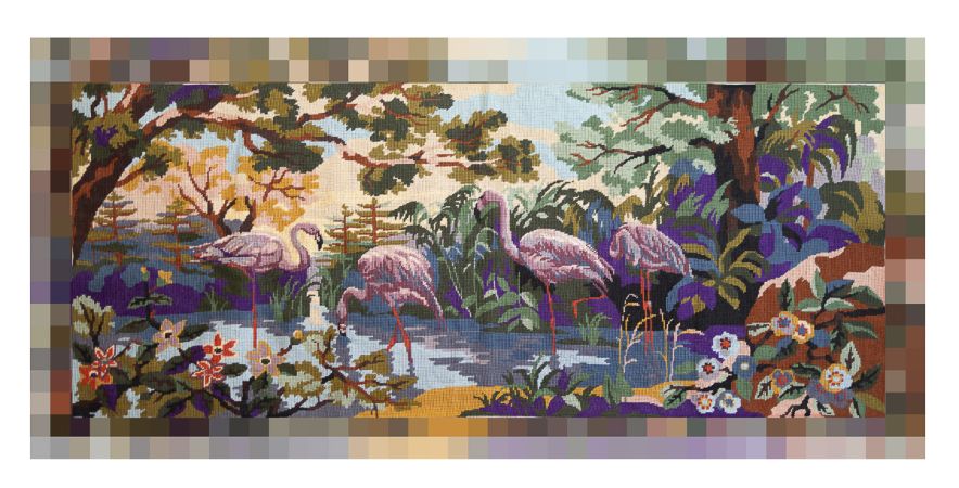 Geborduurd textiel verwerkt tot een hedendaags wandpaneel met pixelrand